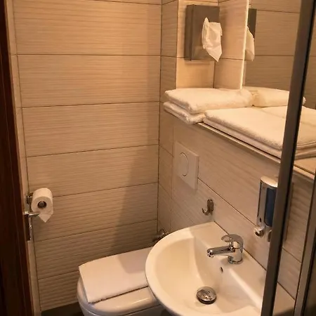 Am Rondo Kostenlose Parkplaetze 3* Hanau